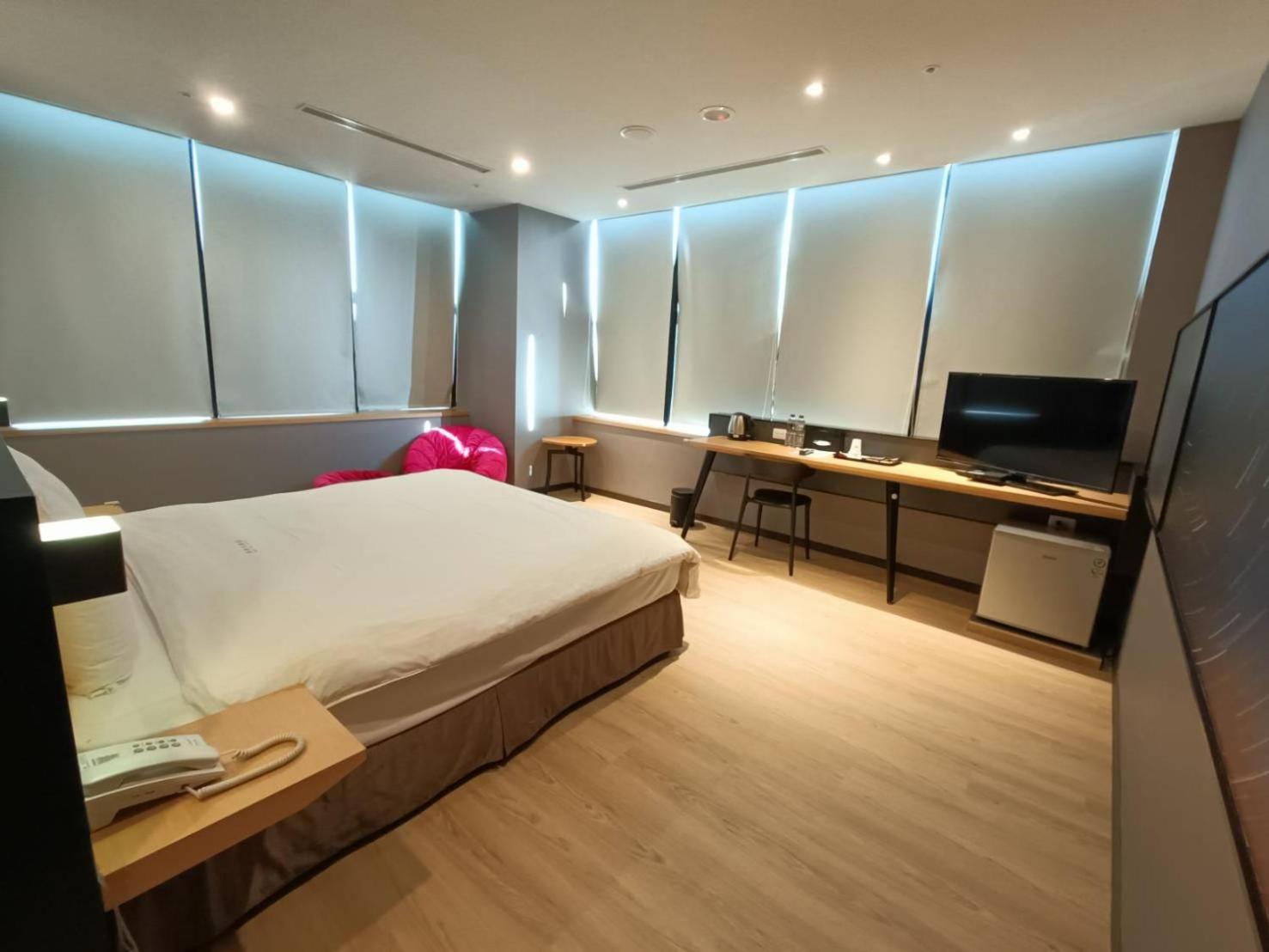 Walker-Taoyuan Hotel Ngoại thất bức ảnh